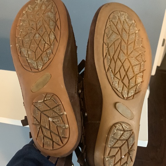 Dark brown fringe boots - Picture 3 of 3